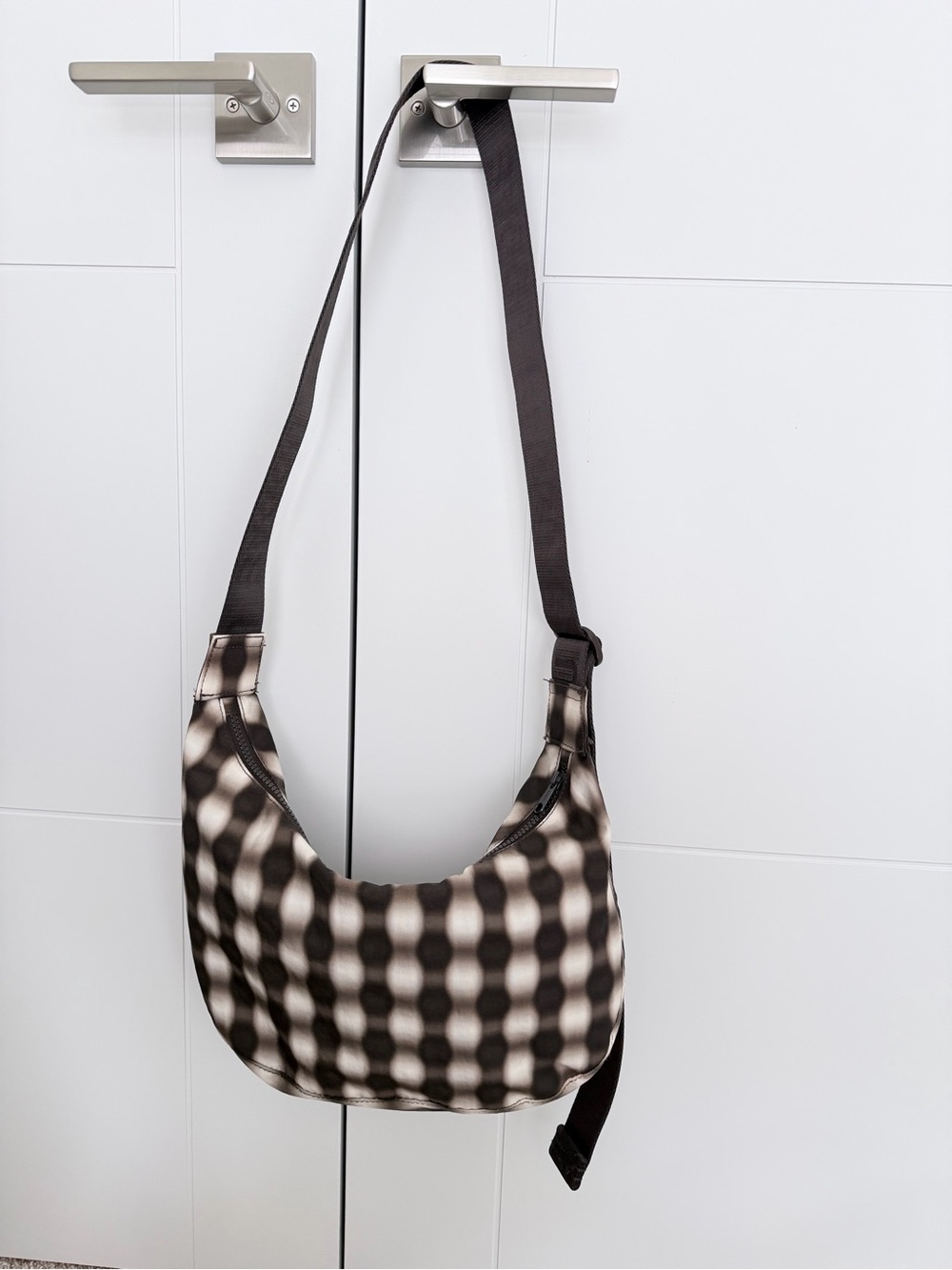 BAGGU Medium Nylon Crescent Bag Blurred Gingham Brown